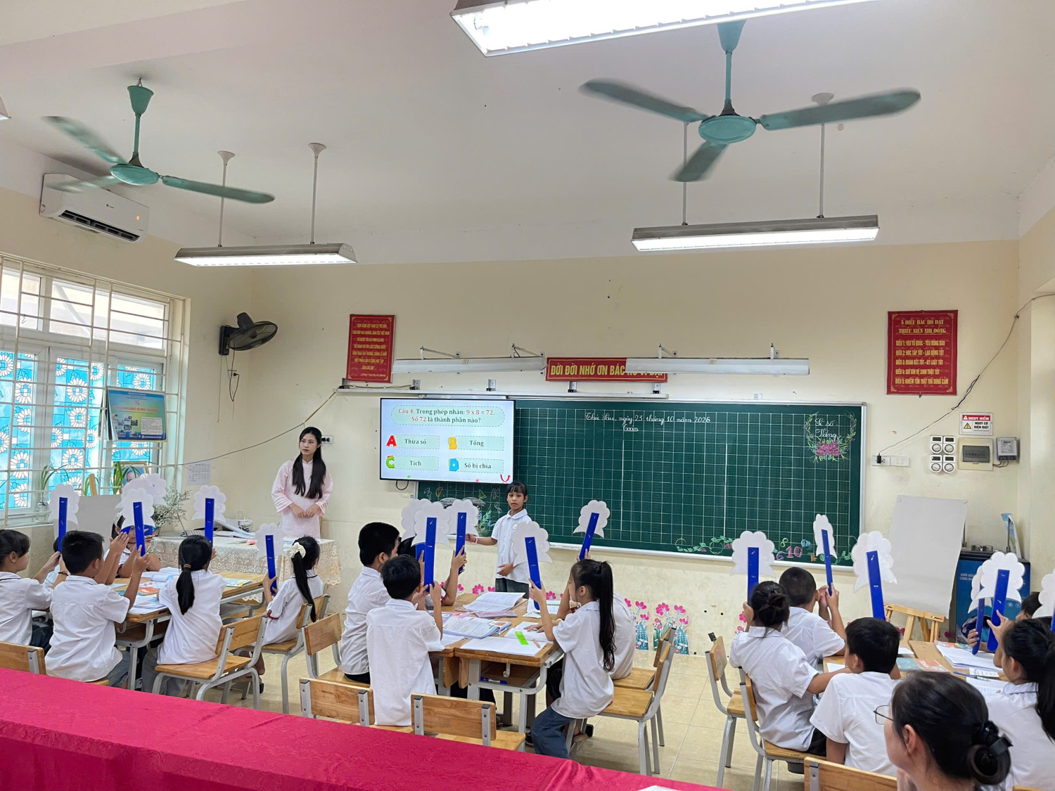 Chuyên đề toán lớp 3 - Bài tìm thành phần trong phép tính nhân, tính chia - Giáo viên Nguyễn Quỳnh Anh